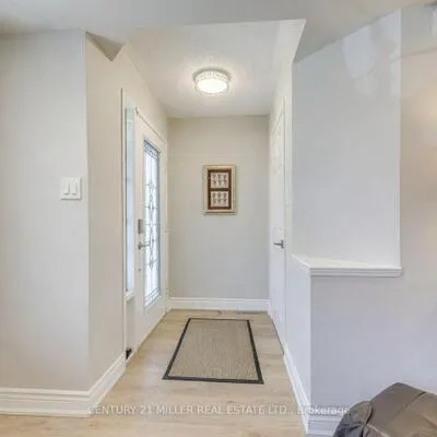 215,&nbsp;ROXTON, 1015 - RO River Oaks, Oakville