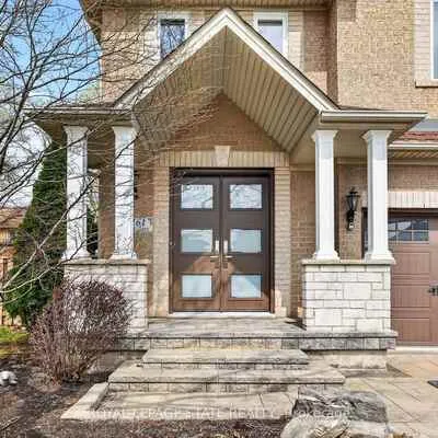 2261,&nbsp;Grouse, 1022 - WT West Oak Trails, Oakville