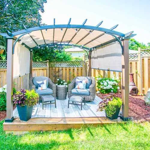 Premium freehold home for sale: 2422, Ventura, 1020 - WO West, Oakville