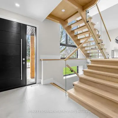 2488,&nbsp;Bridge, 1020 - WO West, Oakville