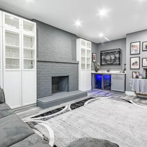 Premium freehold home for sale: 339, Parklane, 1003 - CP College Park, Oakville