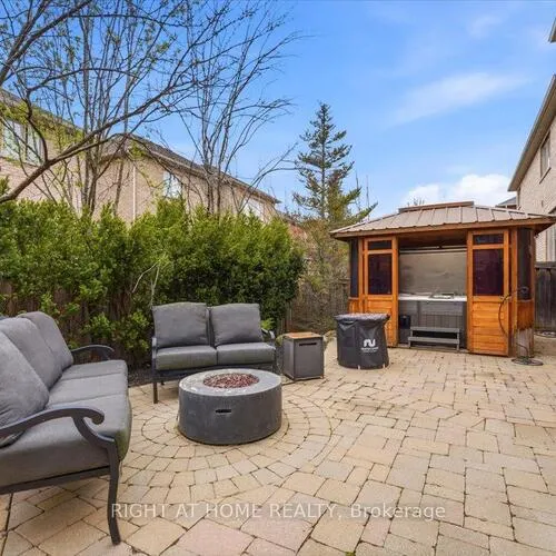 Premium freehold home for sale: 262, Nautical, 1001 - BR Bronte, Oakville