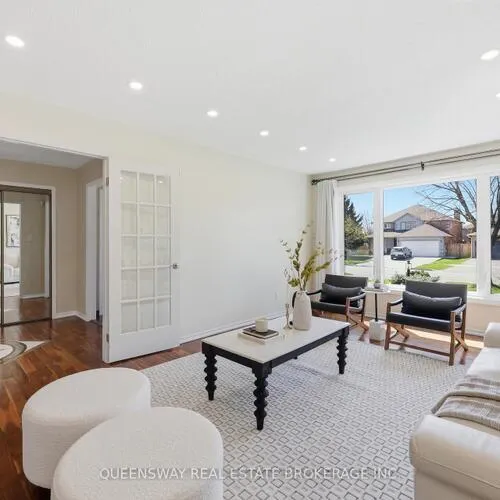 Premium freehold home for sale: 223, River Oaks, 1015 - RO River Oaks, Oakville