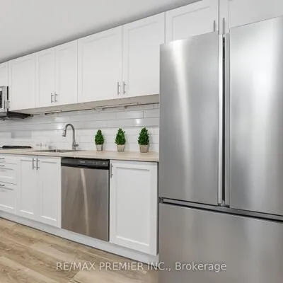 2304,&nbsp;Sovereign, 1001 - BR Bronte, Oakville