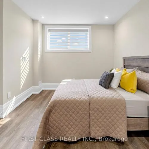 Premium freehold home for sale: 2194, ELMHURST, 1006 - FD Ford, Oakville