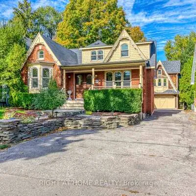 435,&nbsp;Maple, 1013 - OO Old Oakville, Oakville