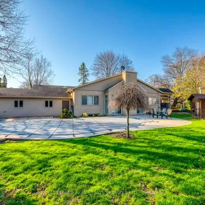 1327,&nbsp;Sedgewick, 1017 - SW Southwest, Oakville
