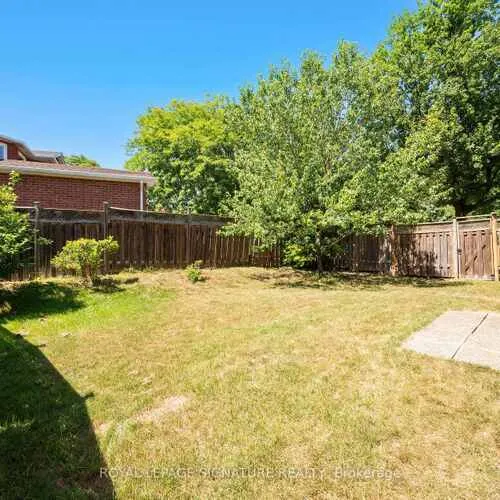 Premium freehold home for sale: 2921, Caradoc, 1004 - CV Clearview, Oakville