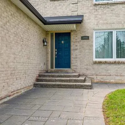 227,&nbsp;Martindale, 1003 - CP College Park, Oakville