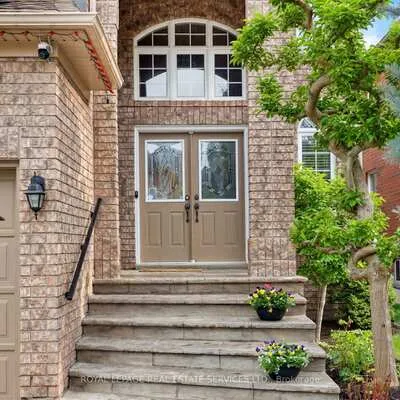 2252,&nbsp;Foxfield, 1019 - WM Westmount, Oakville