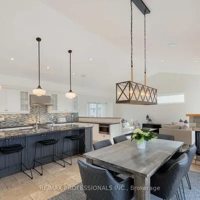 321,&nbsp;Wendy, 1020 - WO West, Oakville