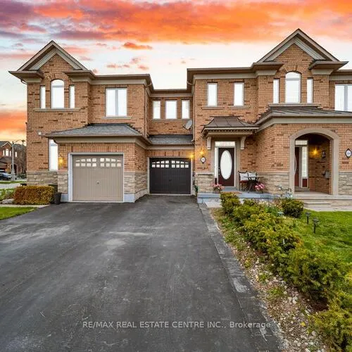Premium freehold home for sale: 198, Duskywing, 1001 - BR Bronte, Oakville
