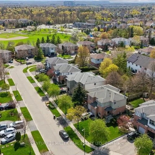 Premium freehold home for sale: 421, Levanna, 1015 - RO River Oaks, Oakville