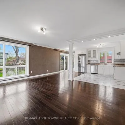 1403,&nbsp;Selkirk, 1020 - WO West, Oakville