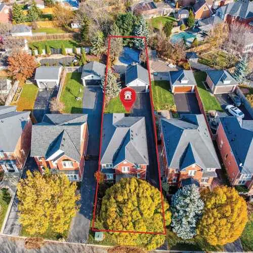 Premium freehold home for sale: 2393, Ennerdale, 1015 - RO River Oaks, Oakville