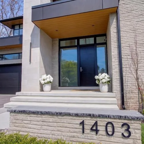 Premium freehold home for sale: 1403, Wren, 1020 - WO West, Oakville