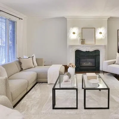 130,&nbsp;Tavistock, 1017 - SW Southwest, Oakville