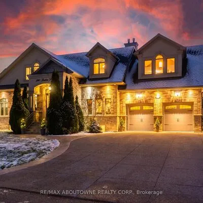 390,&nbsp;Seaton, 1020 - WO West, Oakville