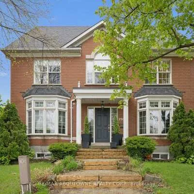 2500,&nbsp;Sixth, 1015 - RO River Oaks, Oakville