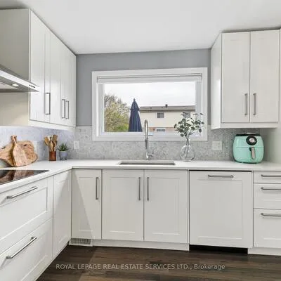 441,&nbsp;Withnell, 1020 - WO West, Oakville
