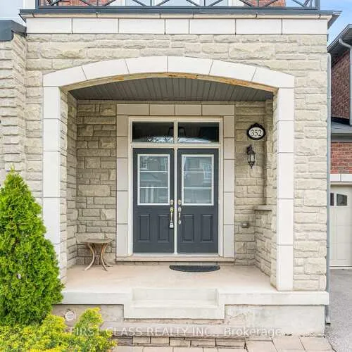 Premium freehold home for sale: 352, Leadwood, 1008 - GO Glenorchy, Oakville
