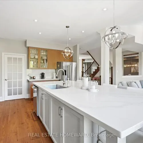Premium freehold home for sale: 2471, Castlebrook, 1019 - WM Westmount, Oakville