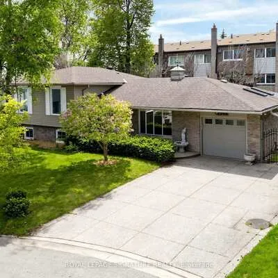 2094,&nbsp;Water's Edge, 1001 - BR Bronte, Oakville