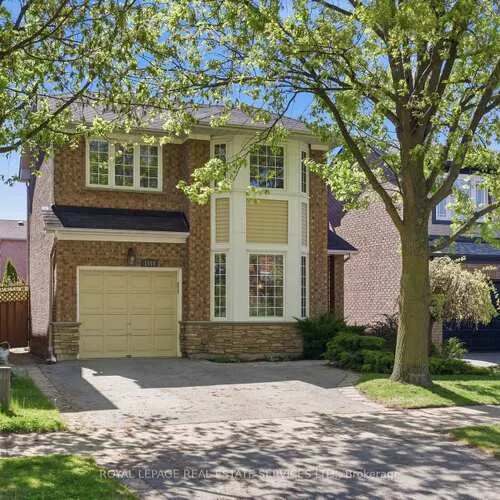 Premium freehold home for sale: 1118, Glen Valley, 1022 - WT West Oak Trails, Oakville