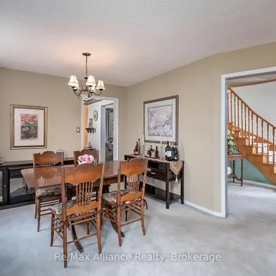 1969,&nbsp;Glenada, 1018 - WC Wedgewood Creek, Oakville