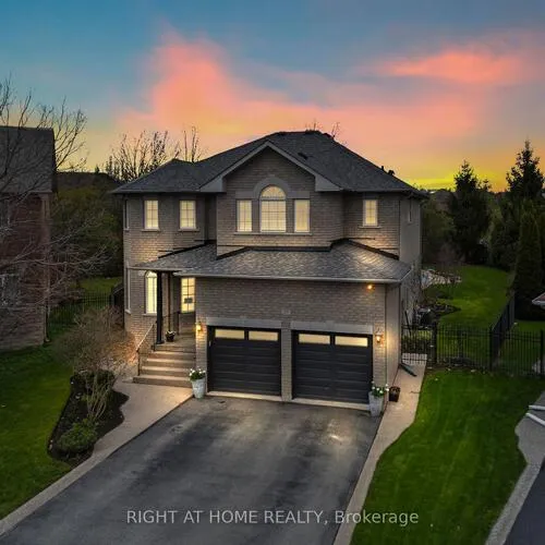 Premium freehold home for sale: 2275, Whitecliffe, 1019 - WM Westmount, Oakville