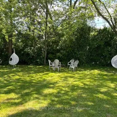 1350,&nbsp;Rebecca, 1017 - SW Southwest, Oakville