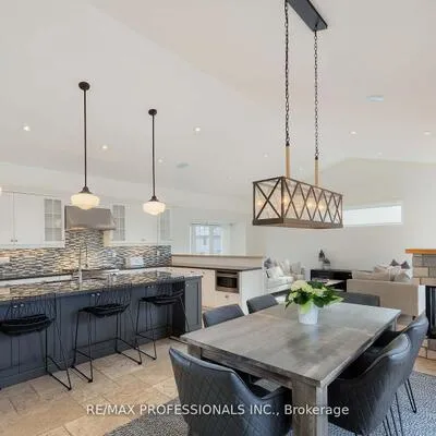321,&nbsp;Wendy, 1020 - WO West, Oakville