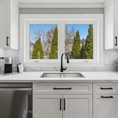2485,&nbsp;Woburn, 1001 - BR Bronte, Oakville