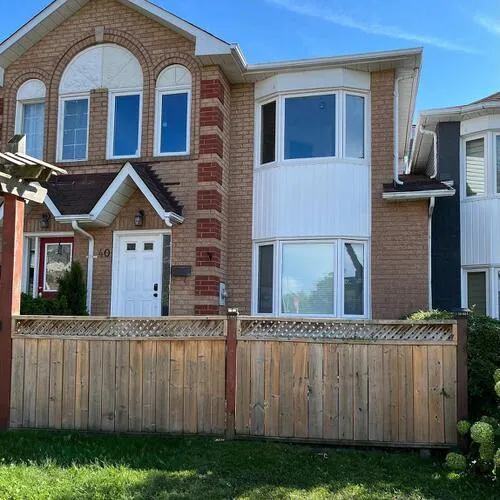Premium freehold home for sale: 40, Glenashton, 1015 - RO River Oaks, Oakville