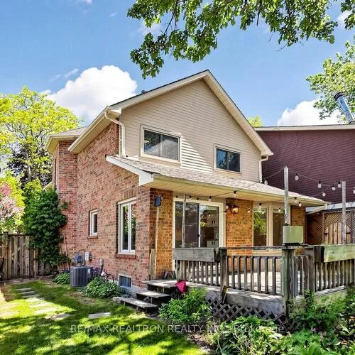 Premium freehold home for sale: 1120, Potters Wheel, 1007 - GA Glen Abbey, Oakville