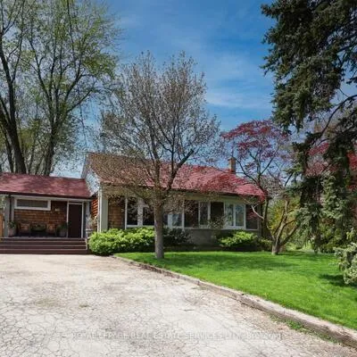 167,&nbsp;Oliver, 1003 - CP College Park, Oakville