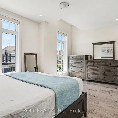 Premium freehold home for sale: 2293, Charles Cornwall, 1007 - GA Glen Abbey, Oakville