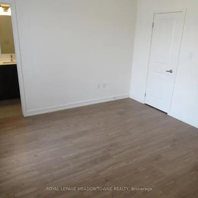 3129,&nbsp;Ernest Appelbe, 1008 - GO Glenorchy, Oakville