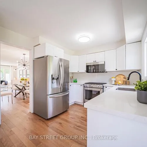 Premium freehold home for sale: 29, Roslo, 1003 - CP College Park, Oakville