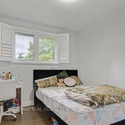 1011,&nbsp;Pearson, 1003 - CP College Park, Oakville