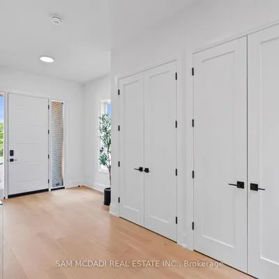 2350,&nbsp;Eighth, 1018 - WC Wedgewood Creek, Oakville