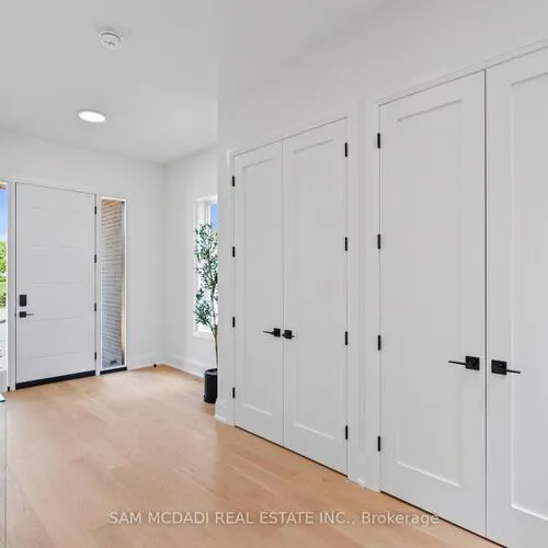 Premium freehold home for sale: 2350, Eighth, 1018 - WC Wedgewood Creek, Oakville