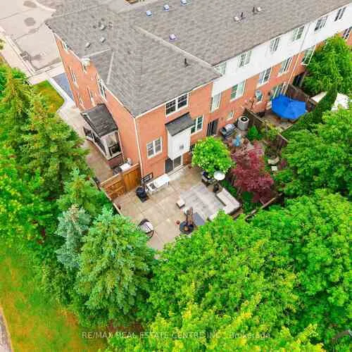 Premium freehold home for sale: 2435, Coho, 1022 - WT West Oak Trails, Oakville