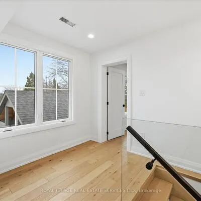 2212,&nbsp;Urwin, 1020 - WO West, Oakville