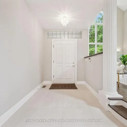 Premium freehold home for sale: 480, CHARTWELL, 1013 - OO Old Oakville, Oakville