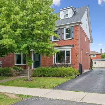 2456,&nbsp;Sixth, 1015 - RO River Oaks, Oakville