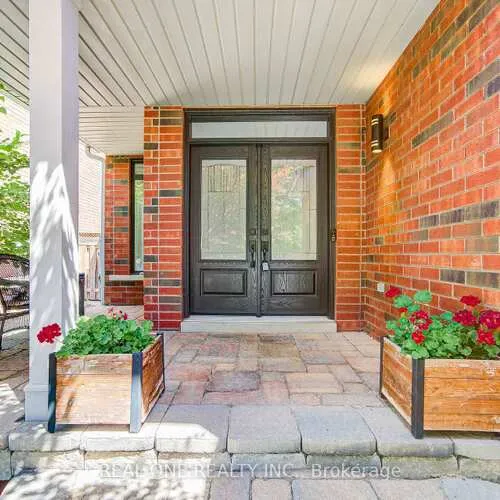 Premium freehold home for sale: 2463, Parkglen, 1019 - WM Westmount, Oakville