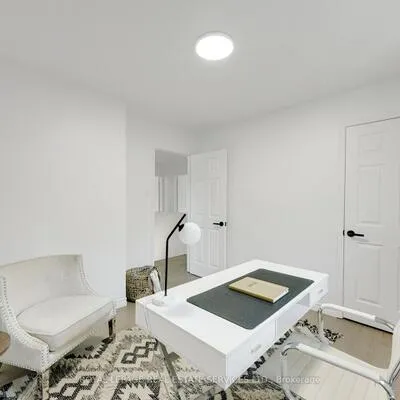 2048,&nbsp;Sixth, 1015 - RO River Oaks, Oakville
