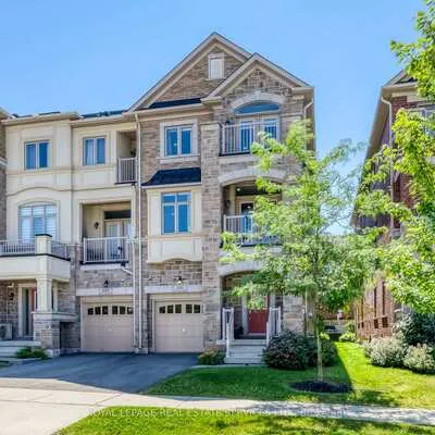 486,&nbsp;Silver Maple, 1010 - JM Joshua Meadows, Oakville