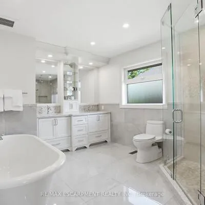 2101,&nbsp;Westoak Trails, 1022 - WT West Oak Trails, Oakville